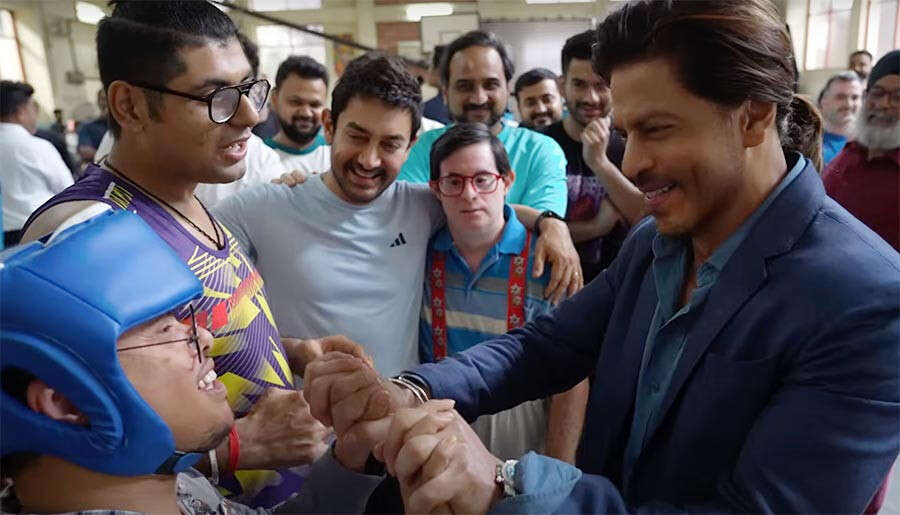aamir-khan-and-shah-rukh-khan Aamir Khan and Shah Rukh Khan