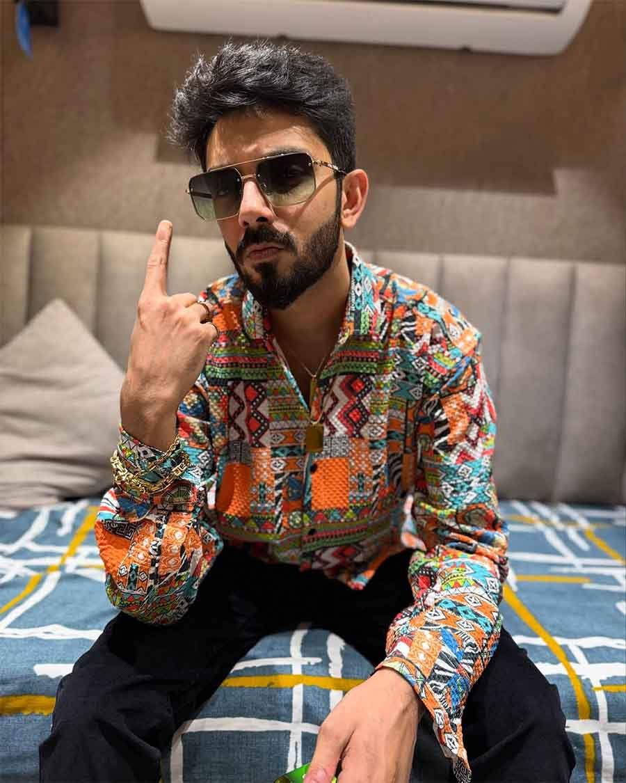 anirudh-ravichander Anirudh Ravichander