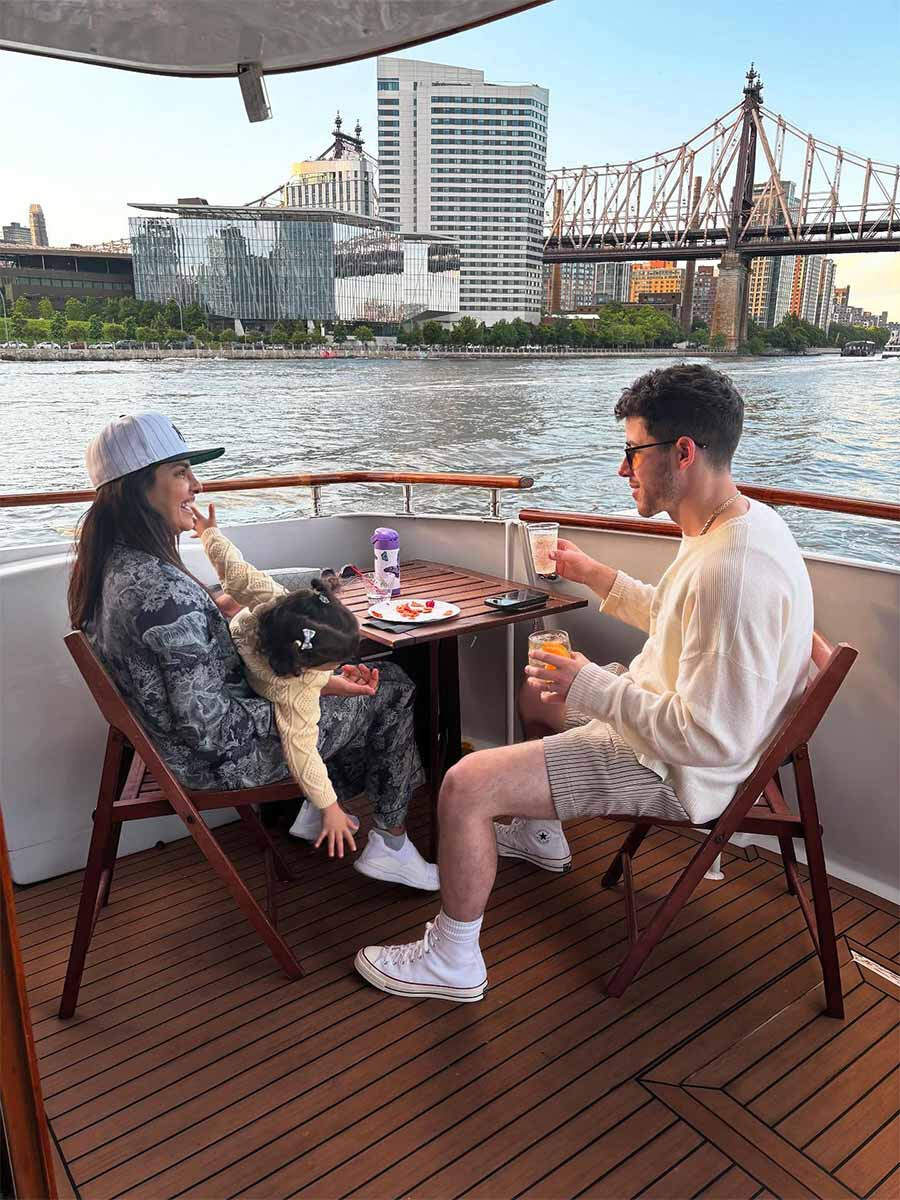priyanka-chopra-malti-enjoying-time-with-nick-jonas Priyanka Chopra Malti enjoying time with Nick Jonas