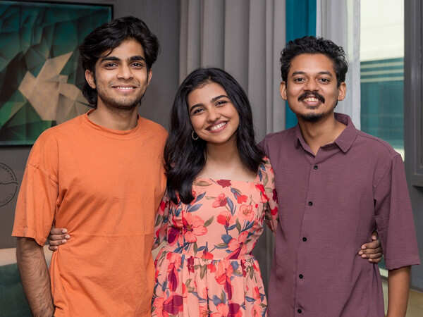 Mamitha Baiju & Sangeeth Prathap To Headline Writer Dinoy Paulose’s Directorial Debut