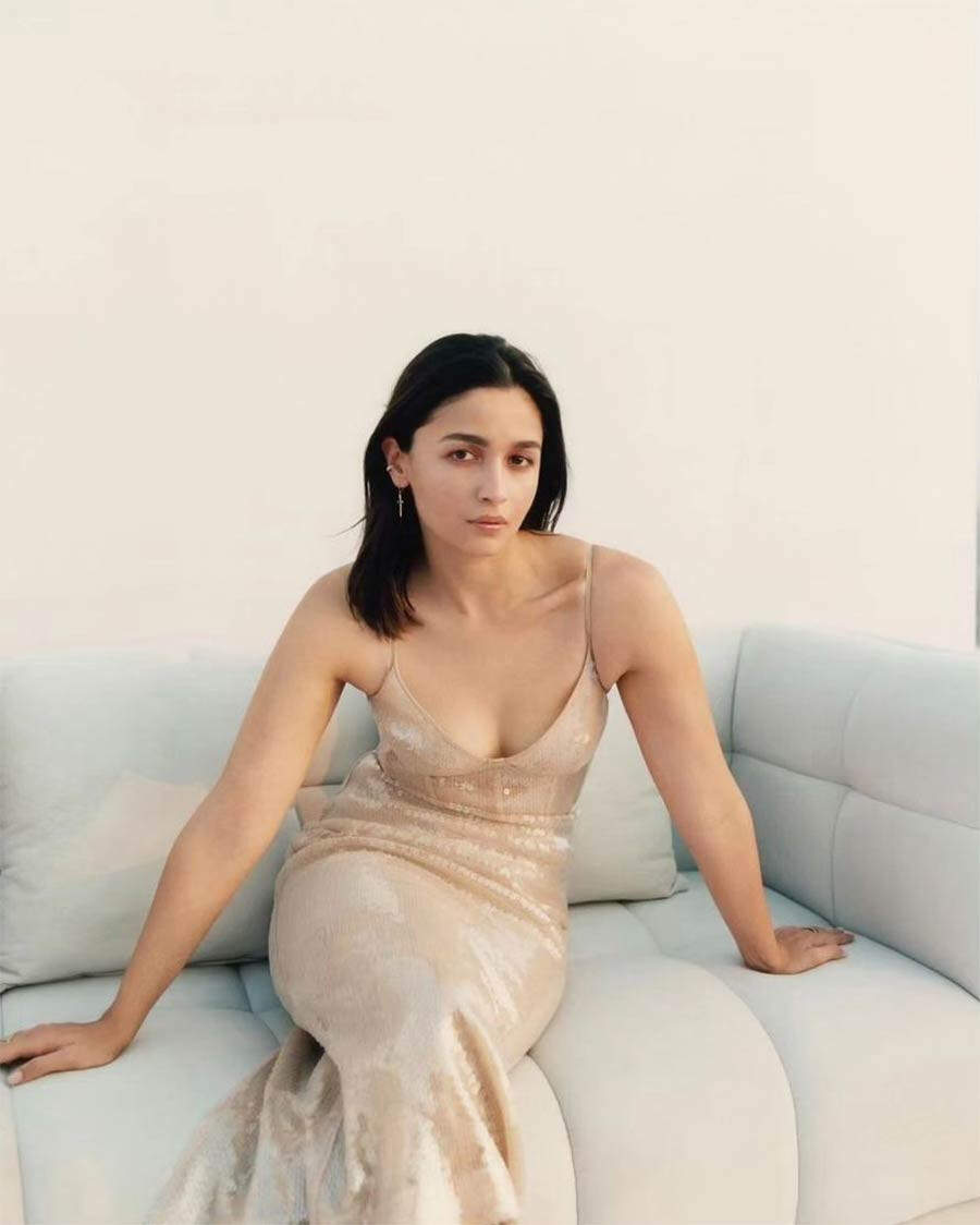 Alia Bhatt likes Soni Razdan Palestine Post