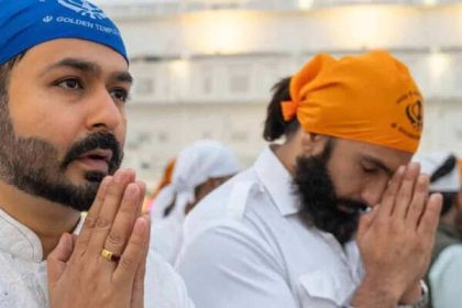 Aditya Dhar Special Birthday Surprise Dhurandhar Star Ranveer Singh