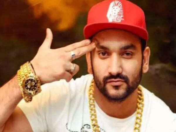Singer Fazilpuria Escapes Gunfire Attack Near Gurugram