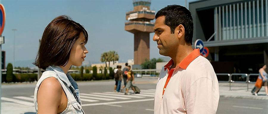 kabir-played-by-abhay-deol-finds-himself-in-a-relationship Kabir (played by Abhay Deol) finds himself in a relationship