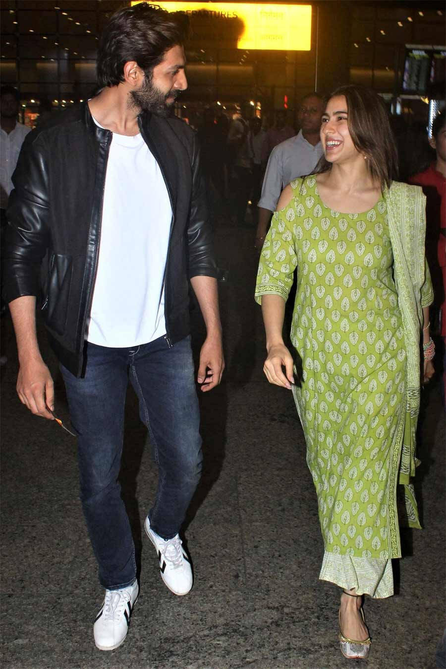 kartik-aaryan-and-sara-ali-khan Kartik Aaryan and Sara Ali Khan