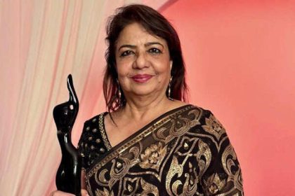 Priyanka Chopra Jonas Celebrates Paani Win at Filmfare
