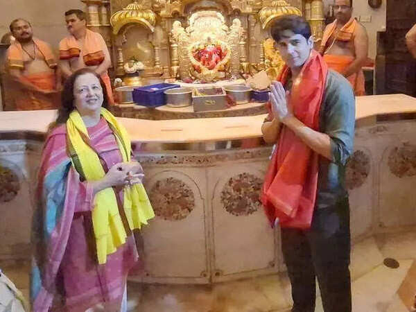 Sidharth Malhotra temple