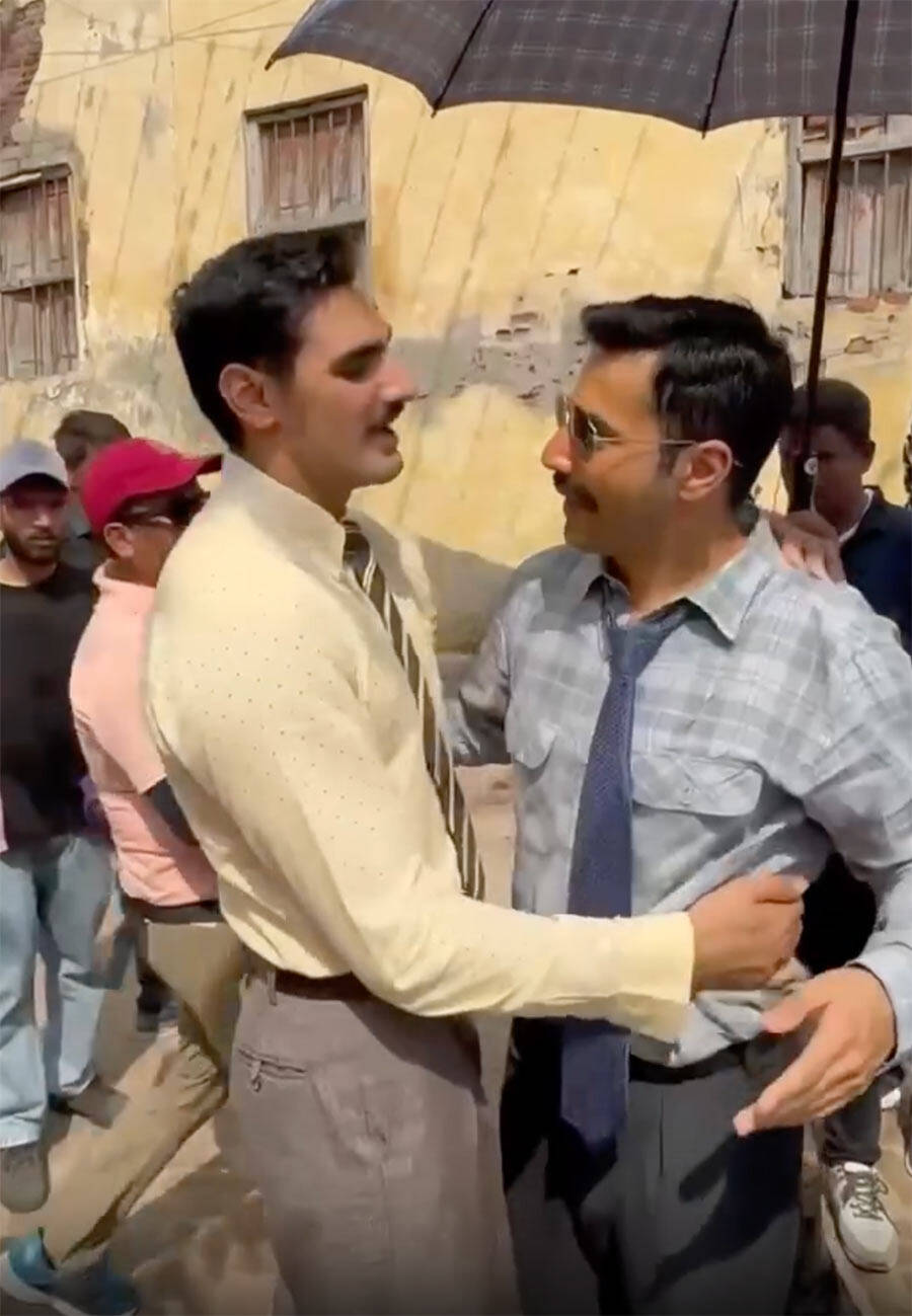 varunandahan11753705600 varun and ahan