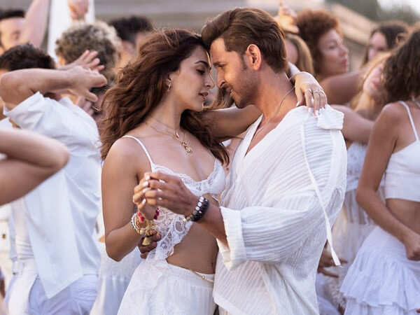 War 2's First Song to Drop on Kiara Advani's Birthday to Amplify Female Spy Arc