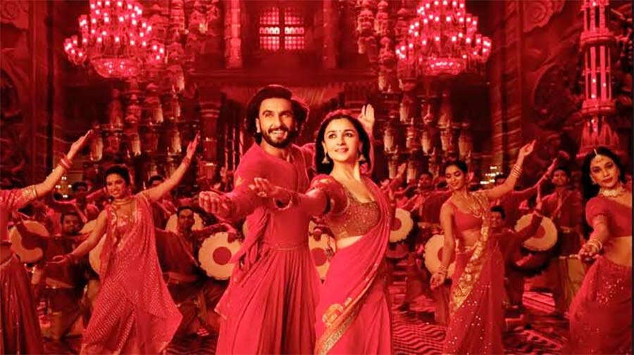 alia-bhatt-shares-bts-video-amidst-win Alia Bhatt shares bts video amidst win