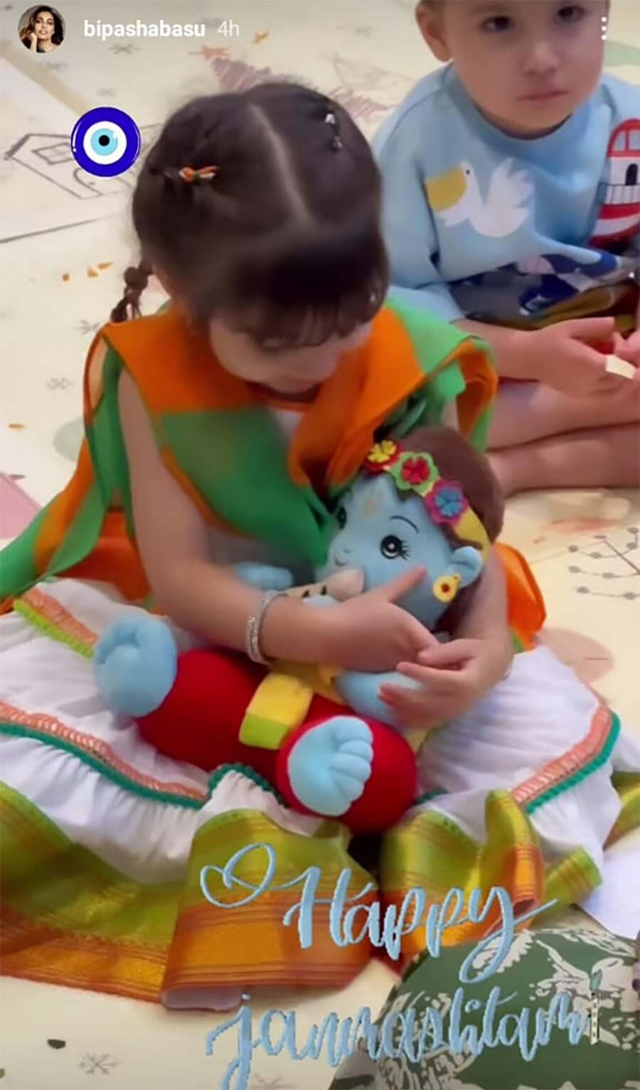 Kareena Kapoor Khan Mahesh Babu Sanjay Dutt and more celebrate Janmashtami with heartfelt wishes