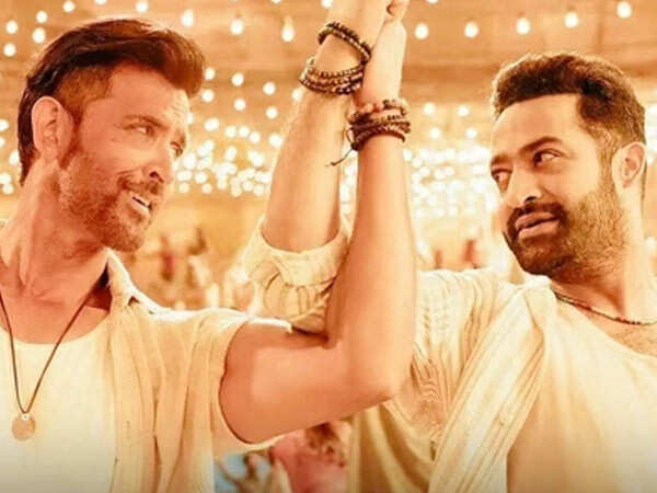 War 2 Public Review: Hrithik Roshan and Jr NTR Win Praise for Powerful Performances