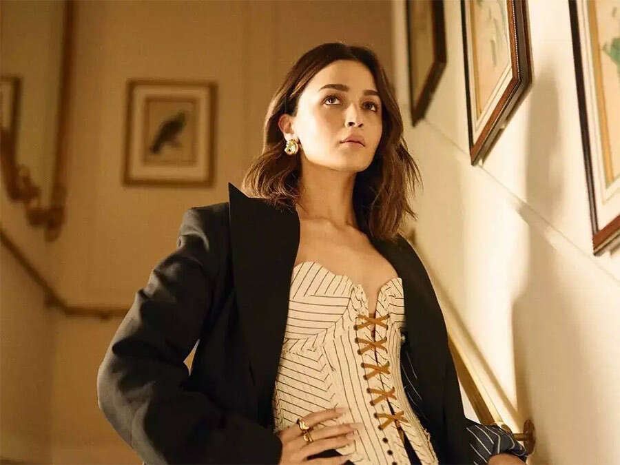aliabhattwishestodoacomedyfilmfordaughterraha21757159045 Alia Bhatt wishes to do a comedy film for daughter Raha