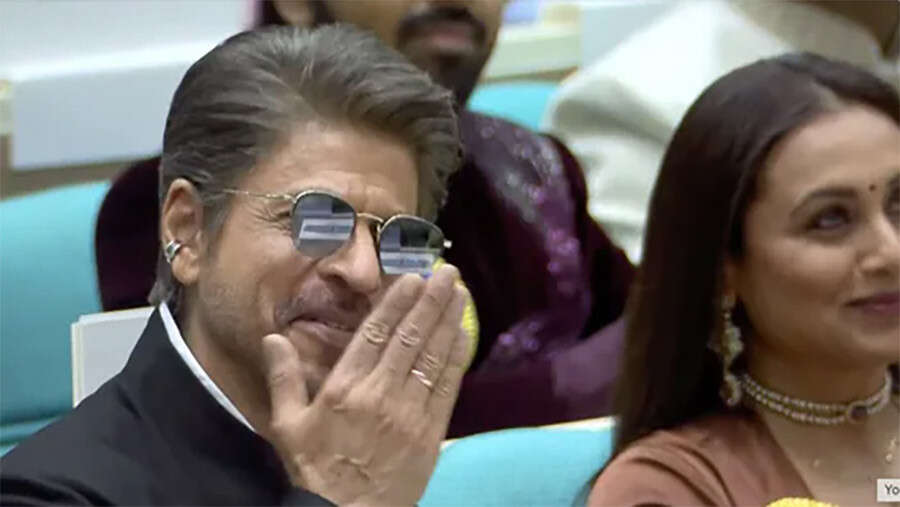 shahrukhkhannationalawardjawan11758631178 Shah Rukh Khan National Award Jawan