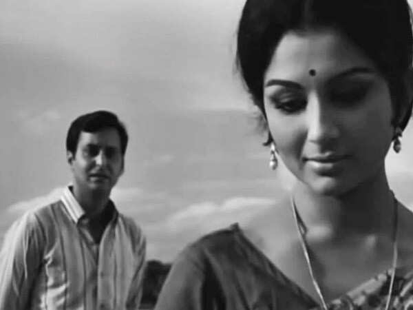 Satyajit Ray Aranyer Din Ratri