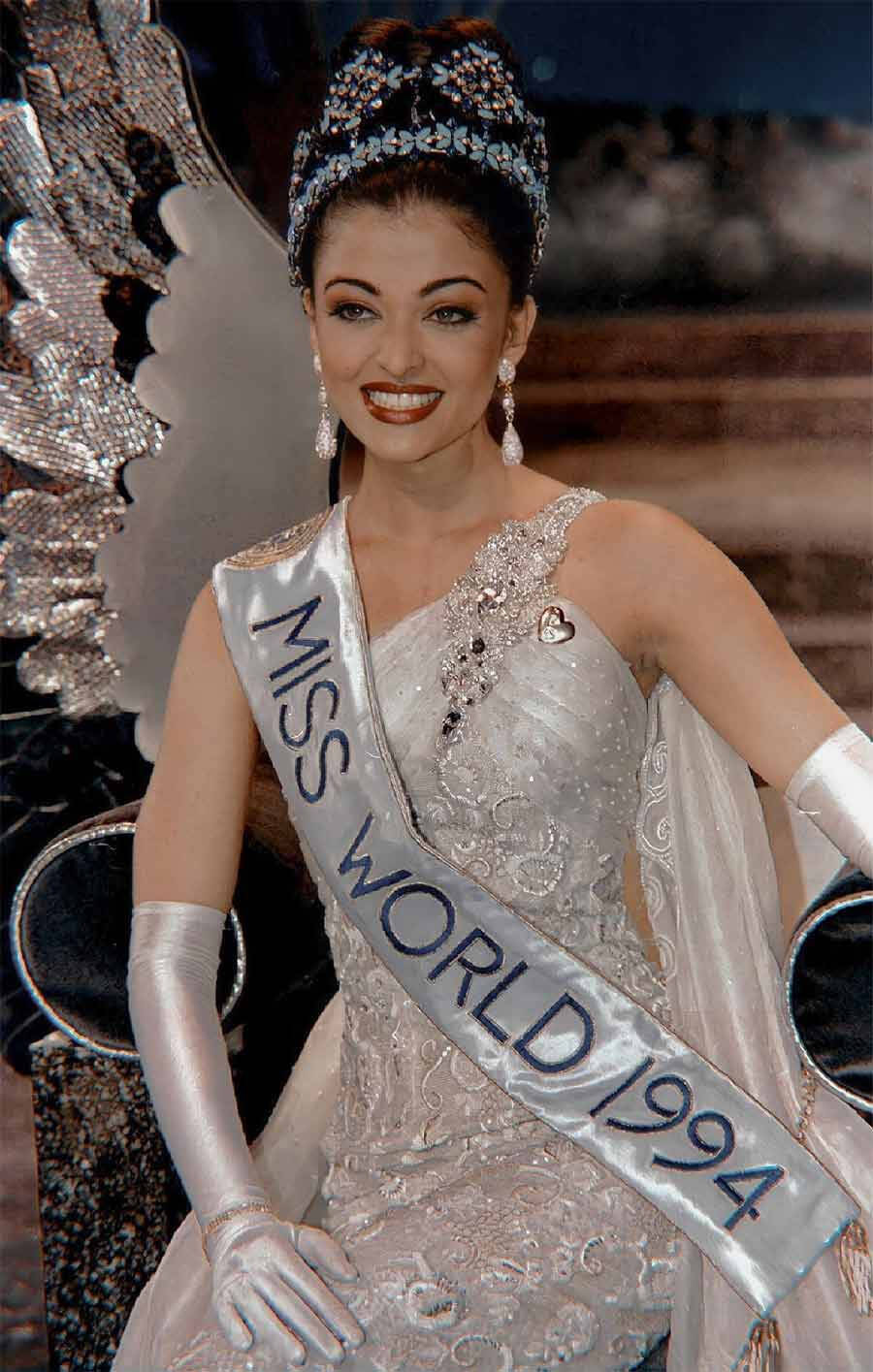 aishwaryaraibachchansjourneyofgraceandstardom11761914390 Aishwarya Rai Bachchan's Journey of Grace and Stardom