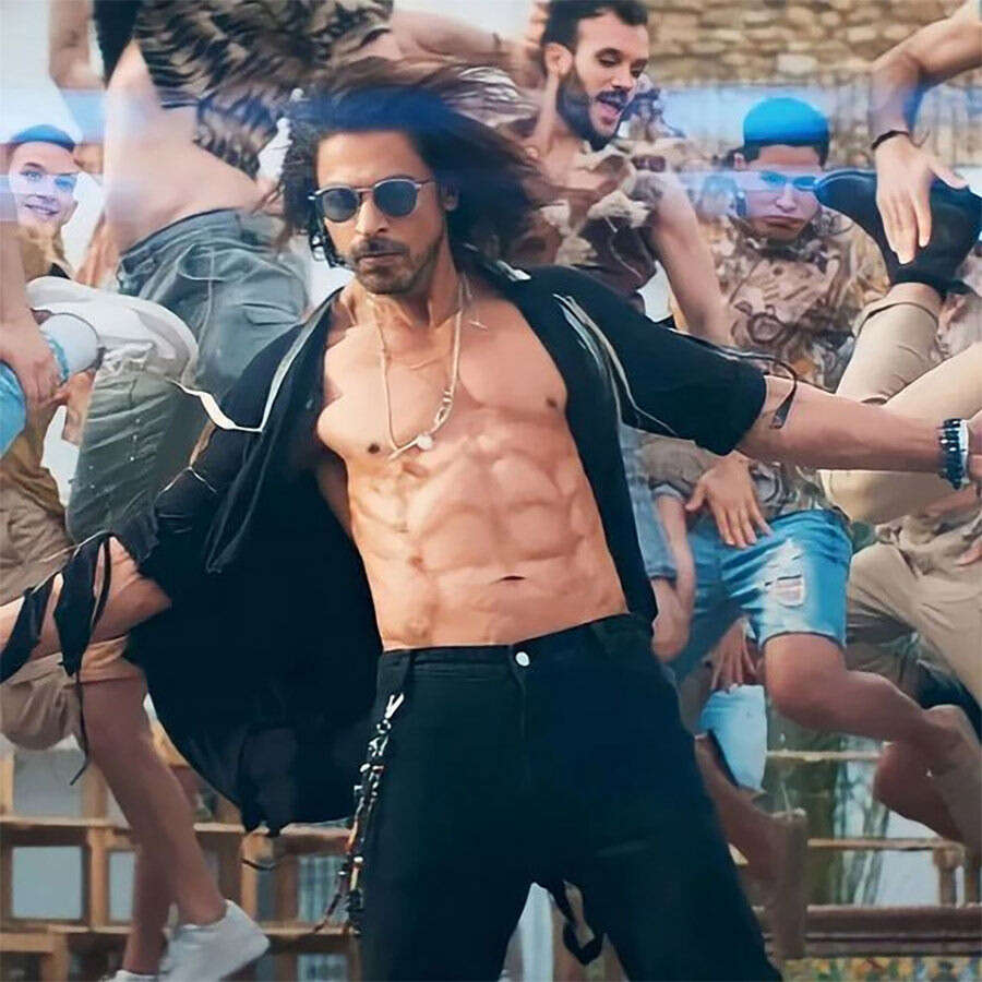 different-hats-donned-by-shah-rukh-khan-on-the-big-screen-feature61761912793 Different hats donned by Shah Rukh Khan on the big screen feature