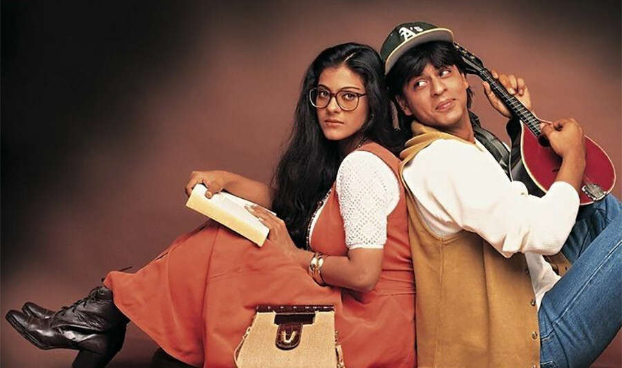 differenthatsdonnedbyshahrukhkhanonthebigscreenfeature21761912735 Different hats donned by Shah Rukh Khan on the big screen feature