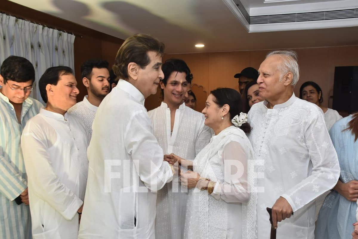 Prayer meet of Sulakshana pandit